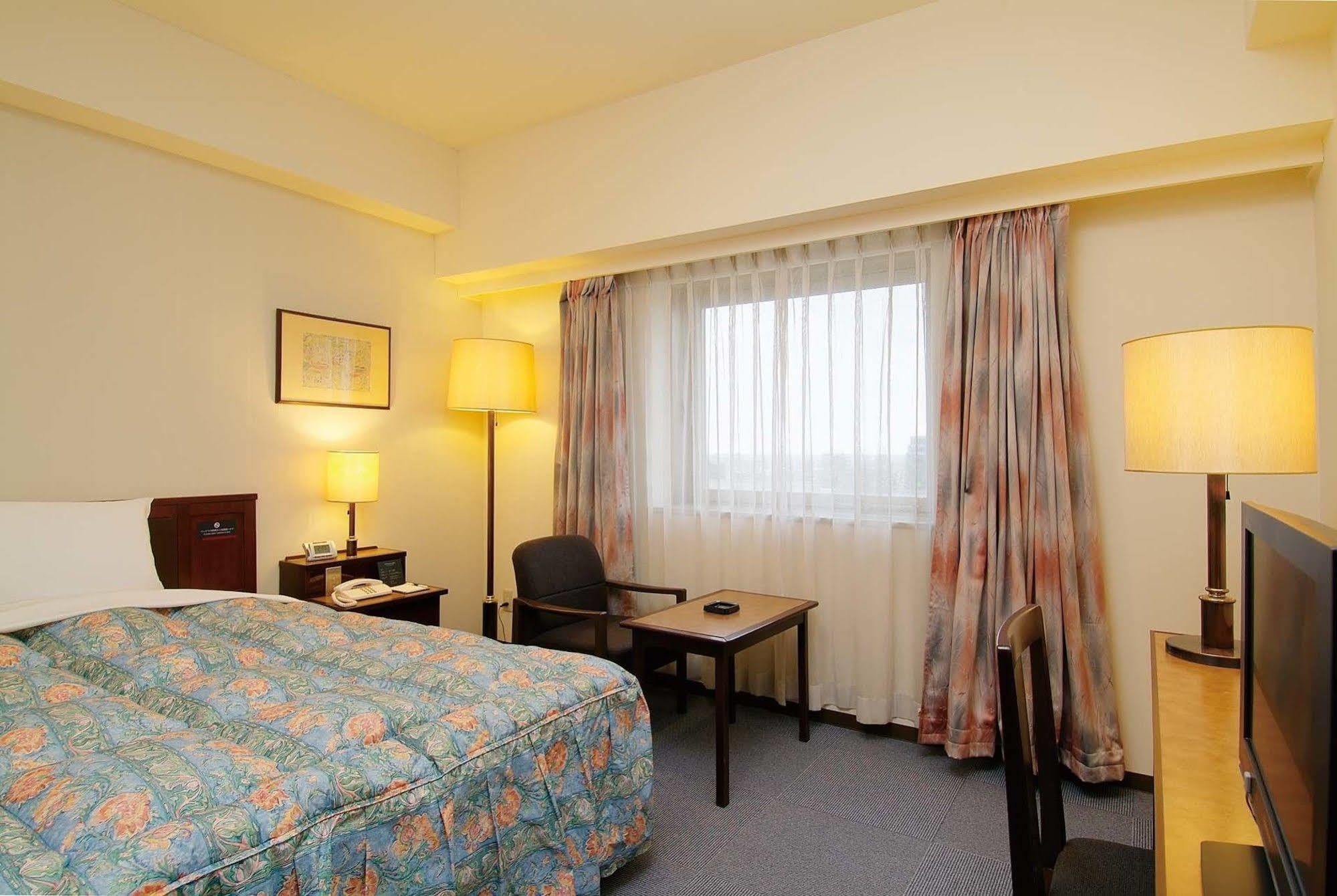 Via Inn Канандзава Экстерьер фото